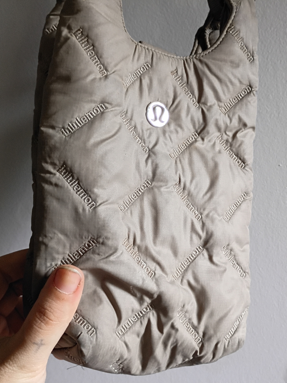 Lululemon Quilty Pleasures Phone Crossbody Bag 1L Warm Ash Grey quilted handbag
